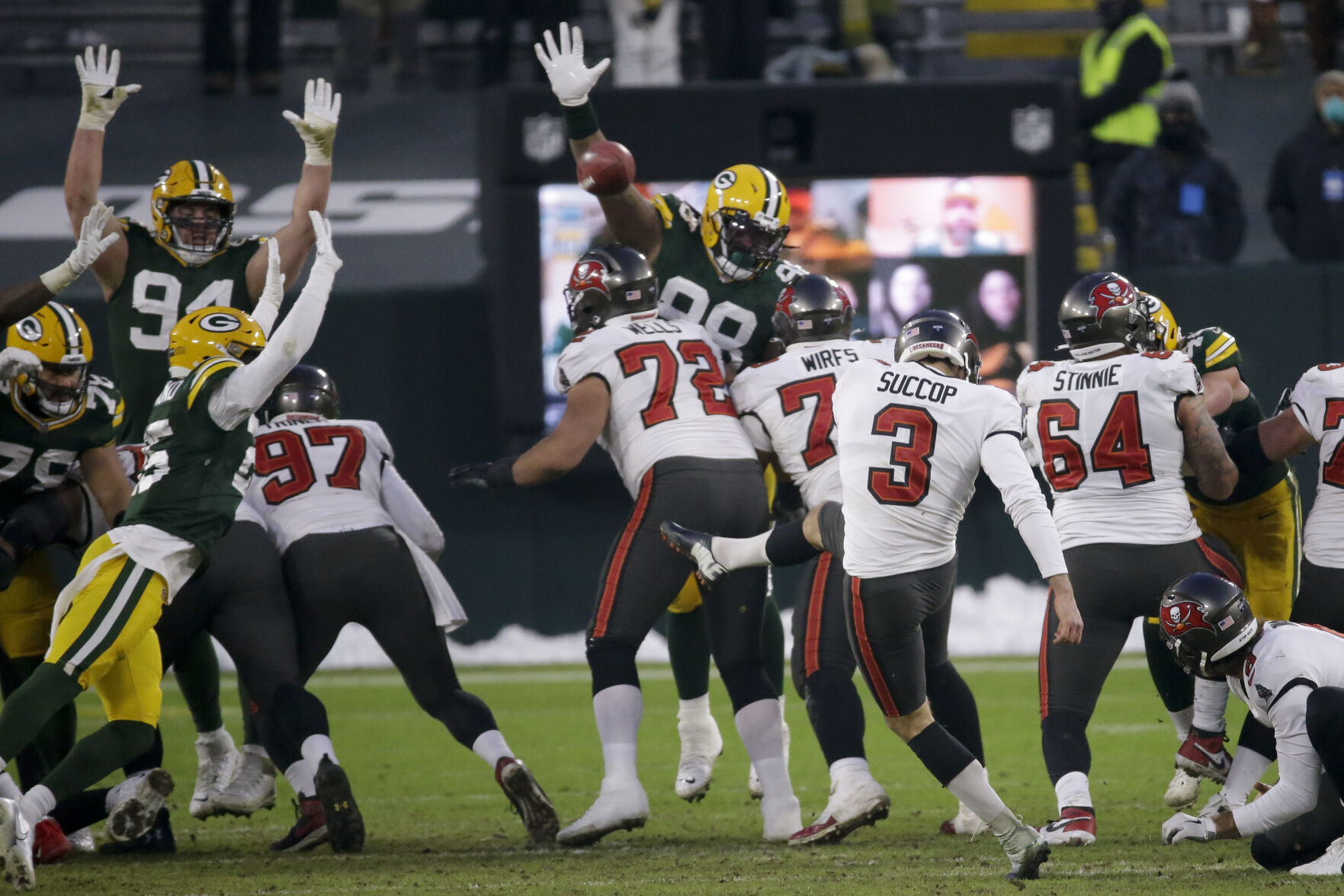 Buccaneers Packers Football